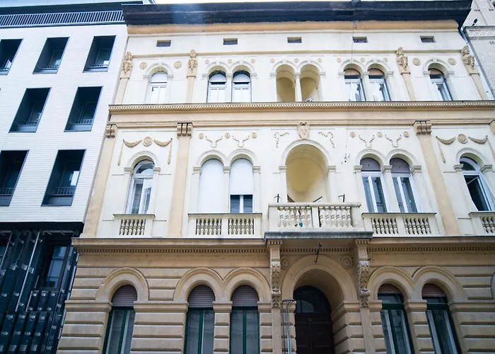 아파트 Walking Historica Close To The Budapest's Beautiful Palace Library *