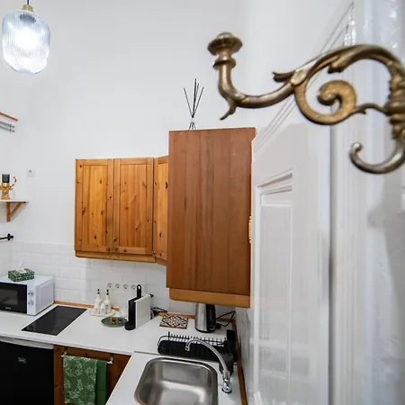 Apartment Szentkiralyi38 - Central, Ac, 4 People