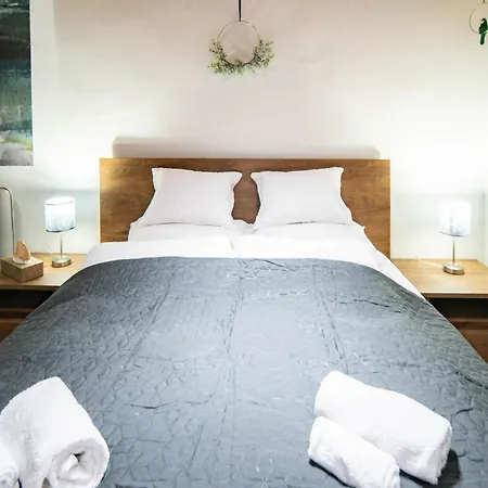 Apartment Szentkiralyi38 - Central, Ac, 4 People Budapest