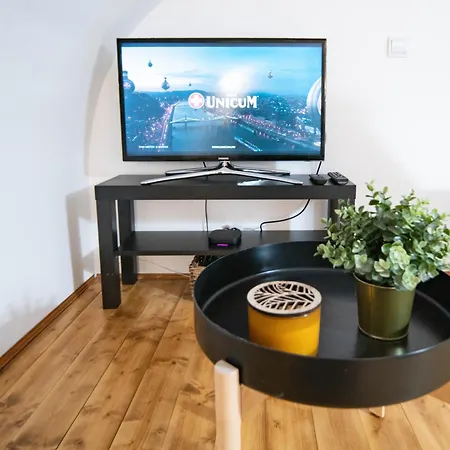 Szentkiralyi38 - Central, Ac, 4 People *