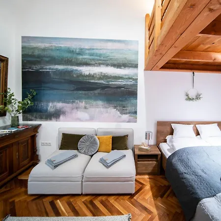 Szentkiralyi38 - Central, Ac, 4 People * Budapest