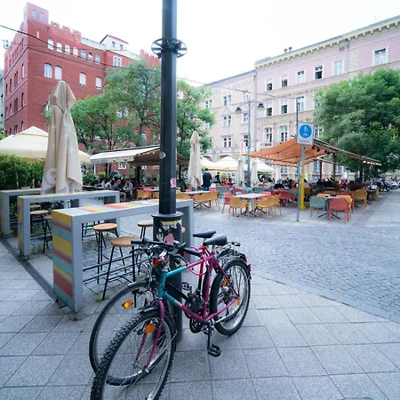 Szentkiralyi38 - Central, Ac, 4 People Budapest